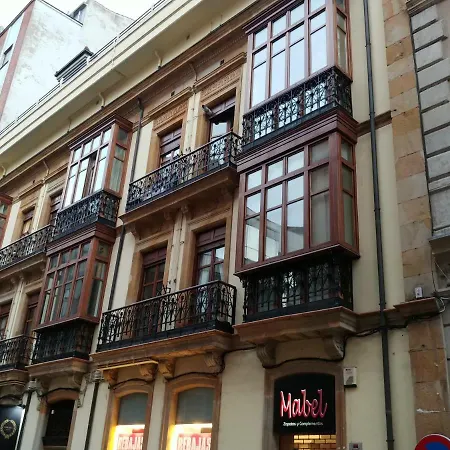 Hogar, A Modo De